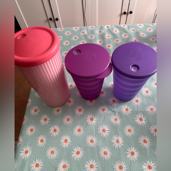 Tupperware cups - Picture 2 of 2